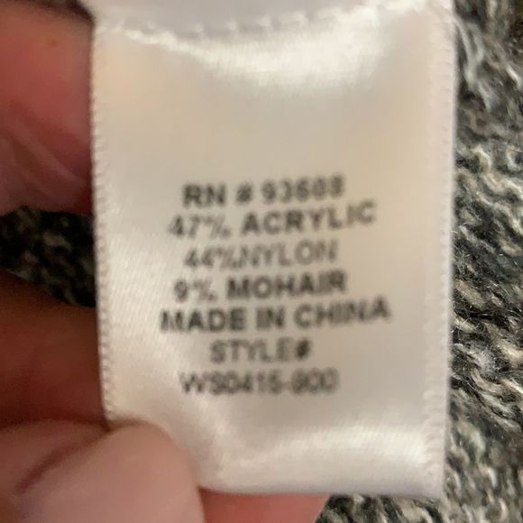 Max and Mia black and gray sweater - Picture 7 of 7